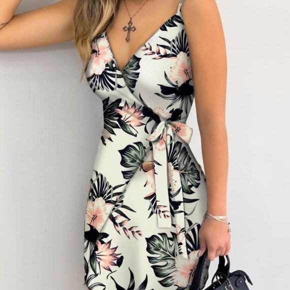 Tropical Print Wrap Dress - Picture 6 of 7